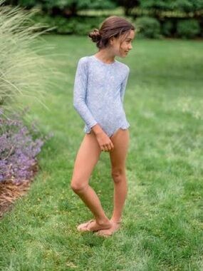 Girls Minnow Swim x Tuckernuck Blue Floral Toile One-Piece Swimsuit, size 9 / 10